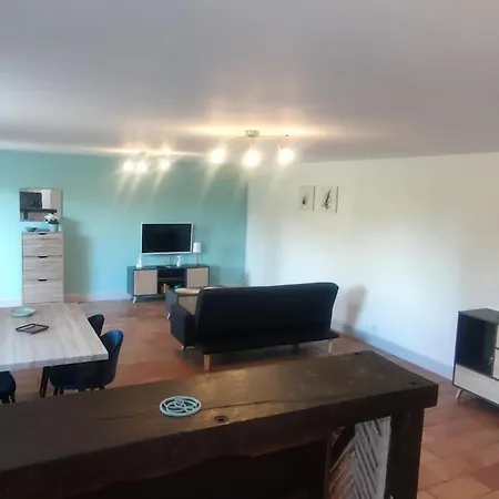 Maison 75 M2 Piscine Chauffee, Terrain De Tennis Feriehus