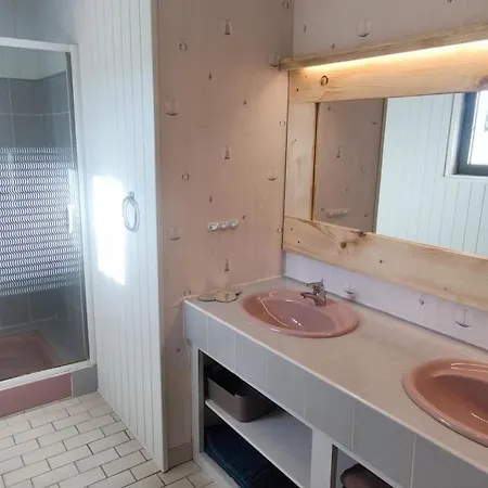Maison 75 M2 Piscine Chauffee, Terrain De Tennis Feriehus *